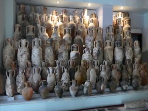 Lipari_museum_der_aus_ dem_meer-geborgene_schatz_amphoren