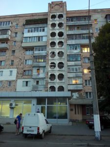 Die sozialistische Arhiektur bemüht sich um Originalität