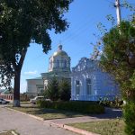Kirche und alte Schule