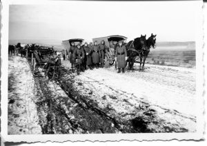 Die Truppe macht eine Trossfahrt (so auf einigen Fotos) von Roitno nach Kremtenschug und zurück
