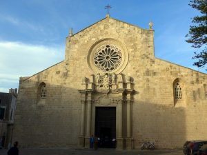 Otrnto: Fassade der Ksthdrale